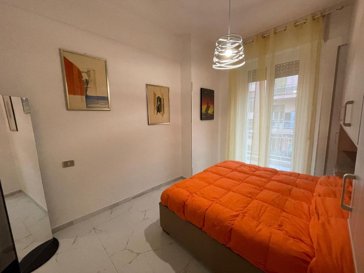 Wh - Dolce Vita - Bilocale - 5 Minuti Dal Centro - Parcheggio Gratuito - Wifi Sanremo Ngoại thất bức ảnh