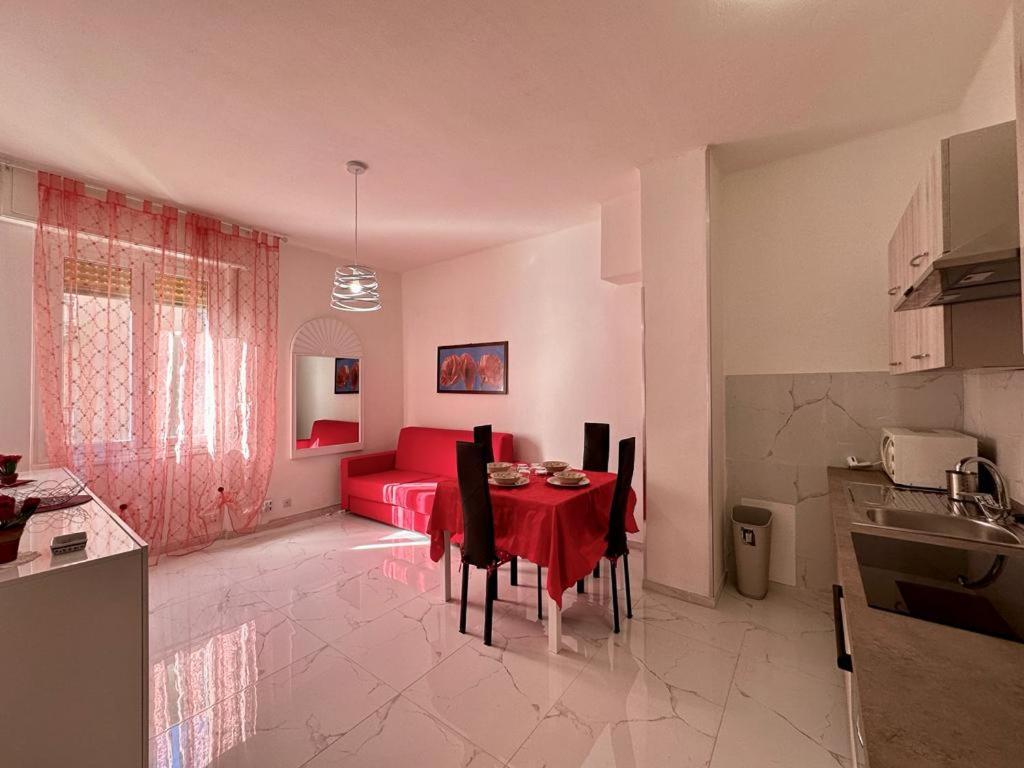 Wh - Dolce Vita - Bilocale - 5 Minuti Dal Centro - Parcheggio Gratuito - Wifi Sanremo Ngoại thất bức ảnh