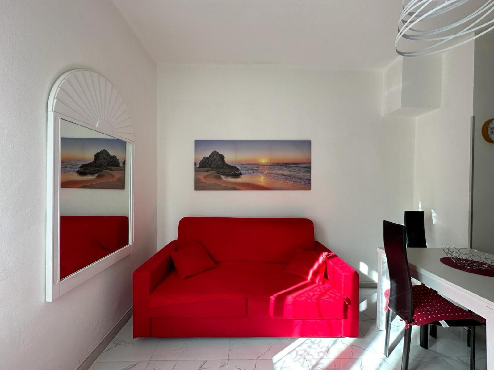 Wh - Dolce Vita - Bilocale - 5 Minuti Dal Centro - Parcheggio Gratuito - Wifi Sanremo Ngoại thất bức ảnh
